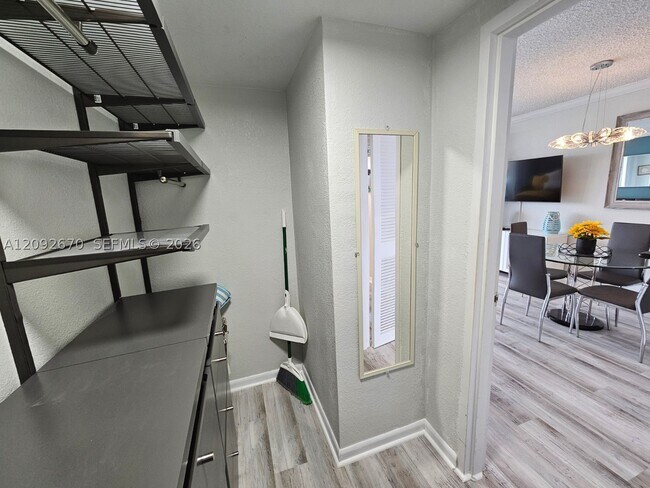 Building Photo - 2501 S Ocean Dr