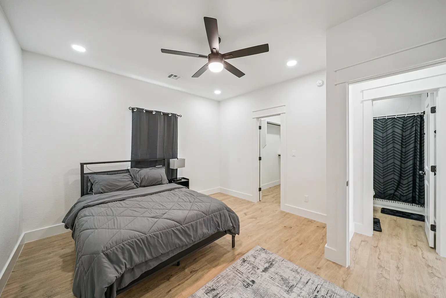 Building Photo - 310 N Rosedale Ave