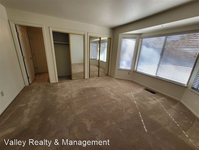 Building Photo - 301 Coral Way