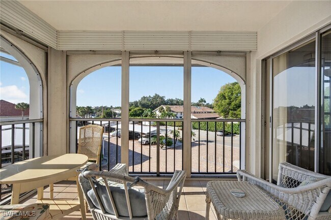 Building Photo - 5 High Point Cir W