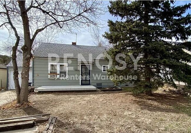 Building Photo - Charming 2 Bed 1 Bath in a Great Location