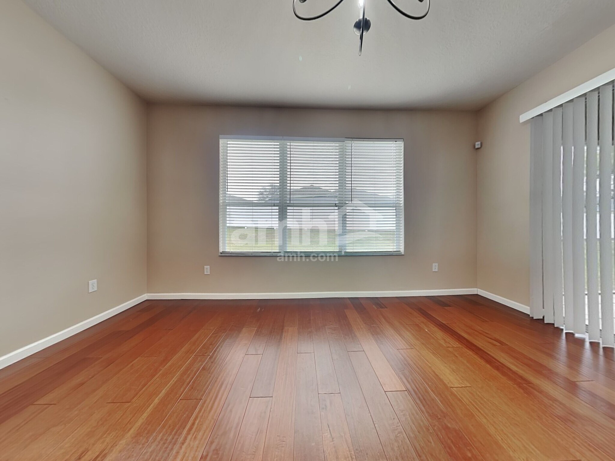 Building Photo - 1601 Acorn Leaf Ct