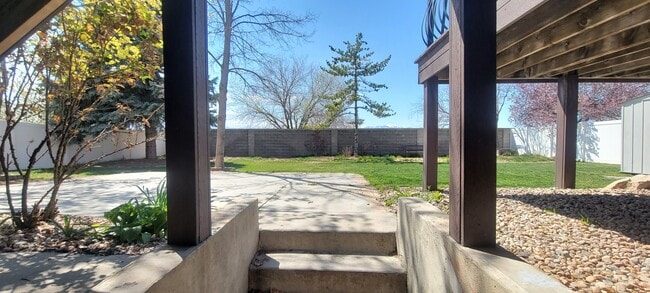 Building Photo - 10176 S 360 E