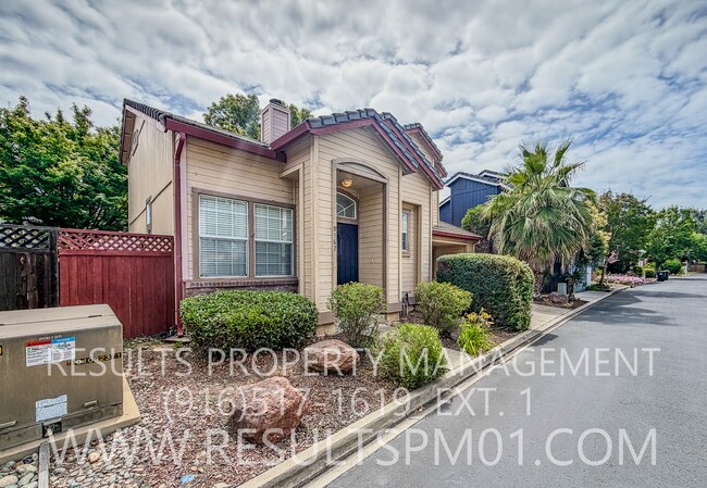 Building Photo - Great Elk Grove 2 Bedroom plus Loft Home