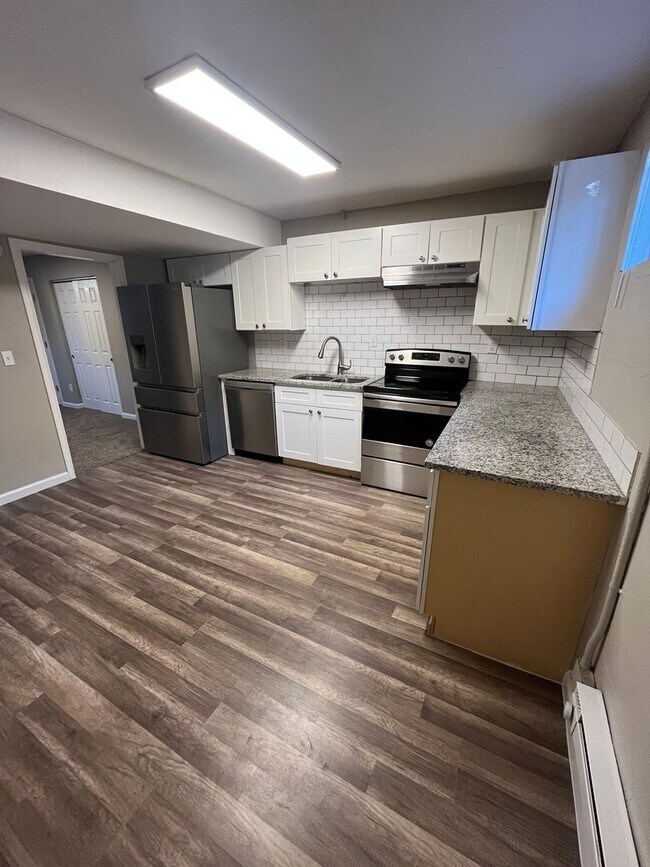 Building Photo - Live Steps from Sloan’s Lake – Beautiful 2 Bed, 1 Bath Garden-Level Apartment!