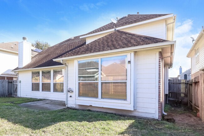 Building Photo - 12015 Raven View Dr