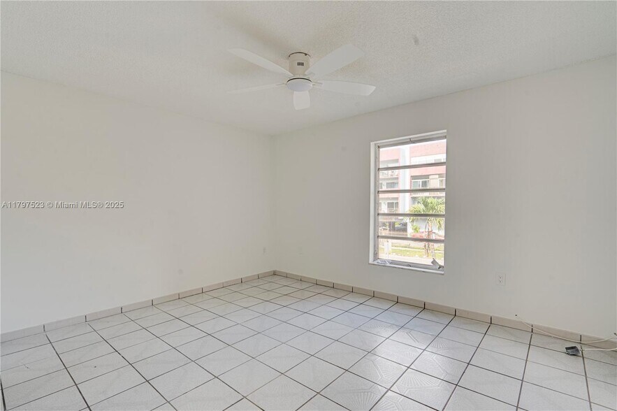 Building Photo - 6095 W 18th Ave