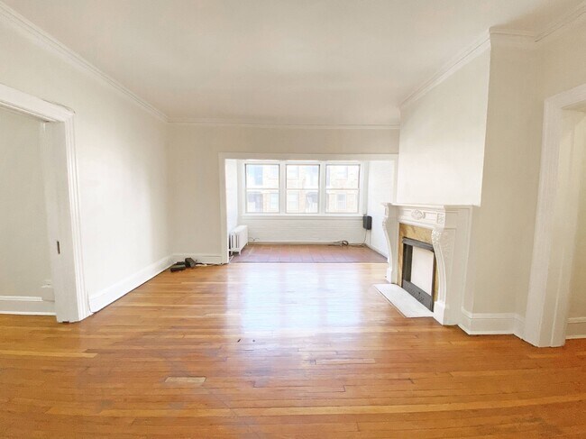 Building Photo - 5610 Elmer Street