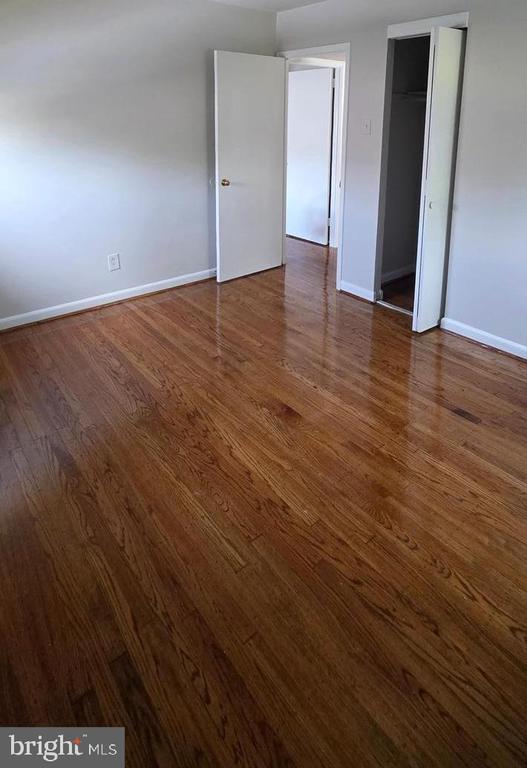 Building Photo - 5454 Burwood Ave