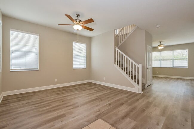 Building Photo - 1129 Aqua Ln