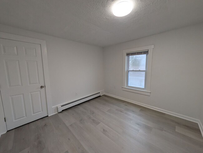 Building Photo - Stunning 3 bedroom 2 bathroom single family house available in Asbury Park!
