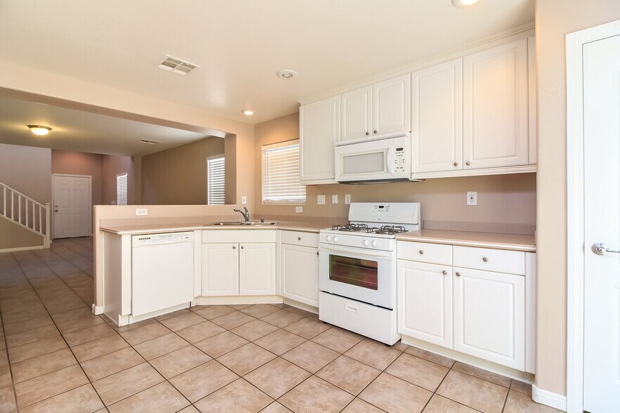 Building Photo - 11758 Bergamo Ct