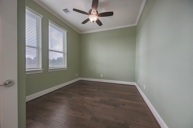 Building Photo - 24307 Mirandola Ln