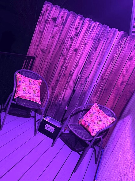 Building Photo - 1270 W Newlands Dr