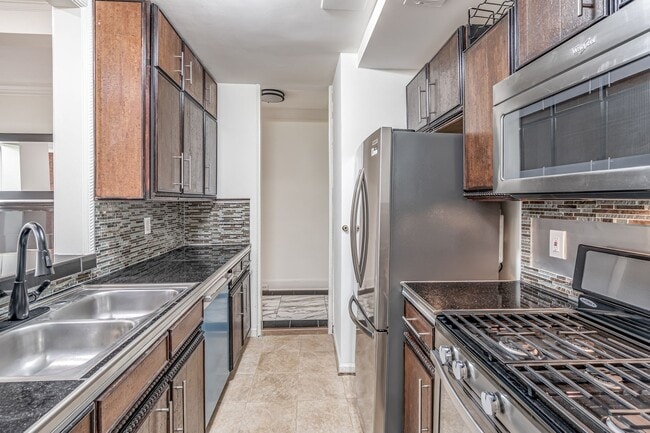 Building Photo - 2 bed 2 bath Peachtree Loft living in Buck...