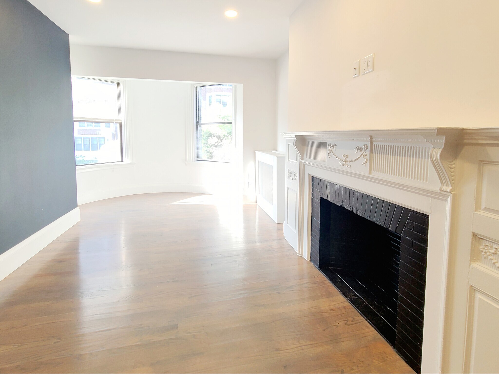 Building Photo - 501 Beacon St
