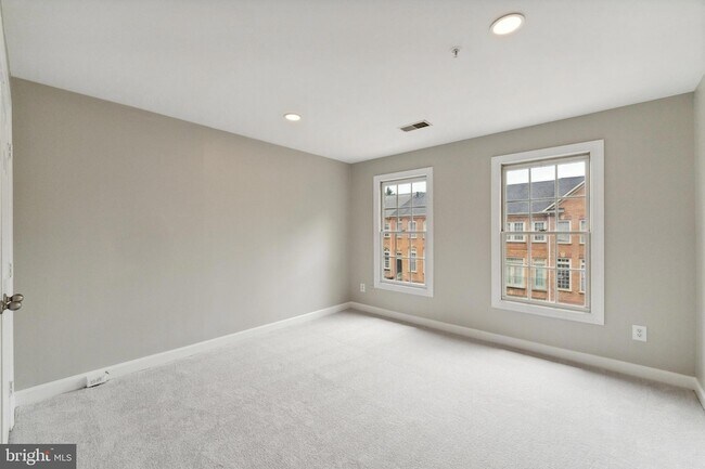 Building Photo - 8048 Kidwell Town Ct