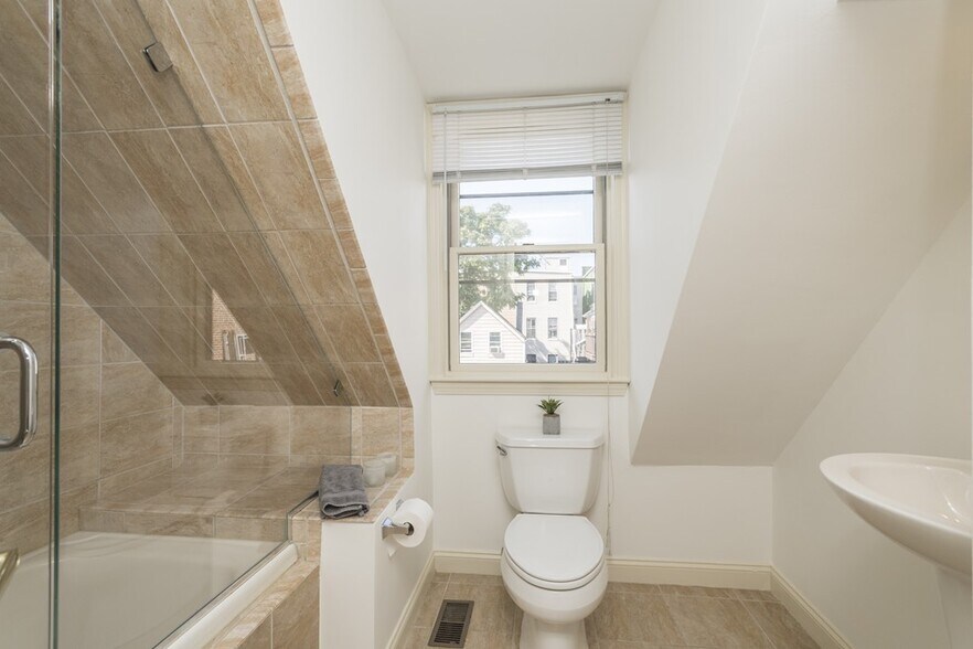 Building Photo - 40 Eutaw St