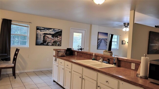 Building Photo - 1283 Cecil Ave