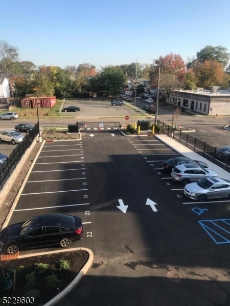 Building Photo - 1140 E St Georges Ave