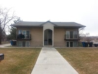 Building Photo - "Riverdale Retreat: Cozy 2-Bedroom with Modern Granite Touches!"