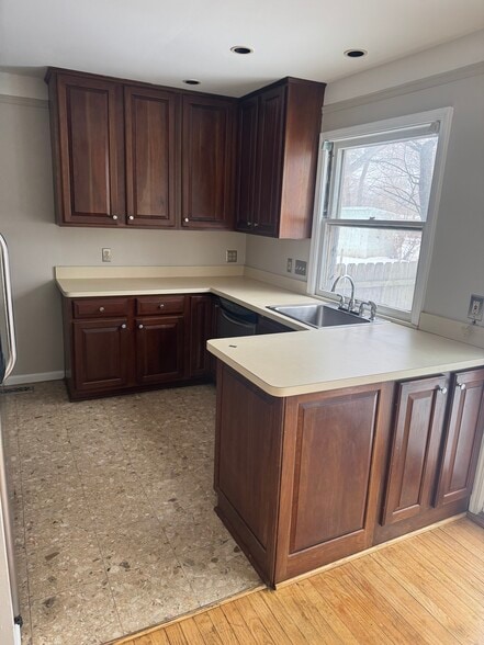 Building Photo - 25265 Coolidge Hwy