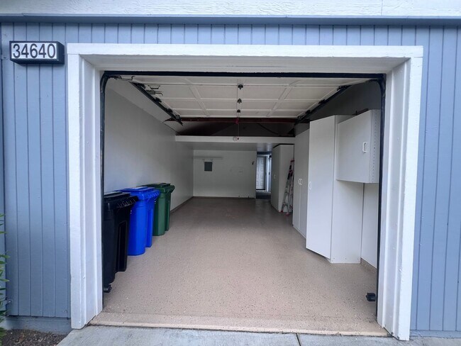 Building Photo - STUNNING 1BD/1BA TOWNHOUSE IN FREMONT CA!!!!