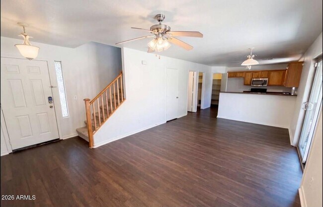 Building Photo - 13976 W Port Royale Ln