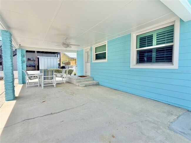 Building Photo - 144 Coral Ave