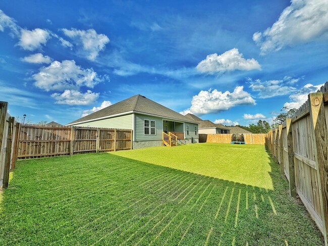 Building Photo - 3017 Dowington Dr