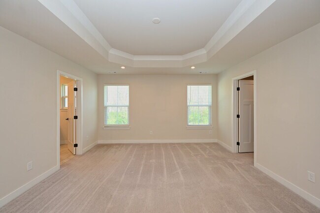 Building Photo - Updated Gallatin Townhome | 3BR + Garage, W/D Included