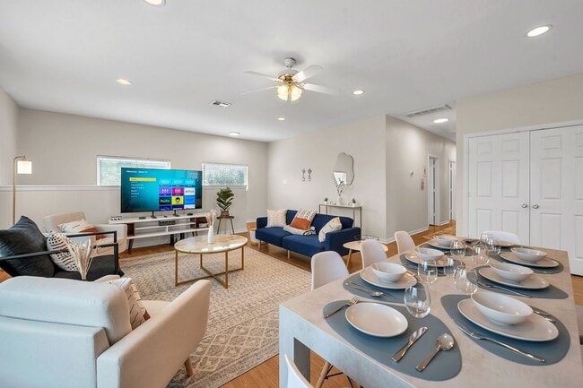 Building Photo - 1425 James Ave