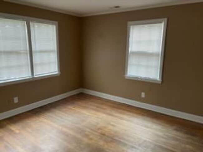 Building Photo - Under Repair