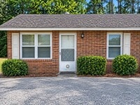Building Photo - 1090 N Guignard Dr