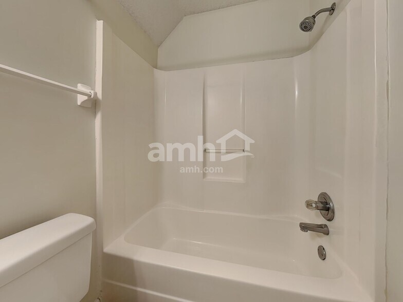 Building Photo - 2604 Wood Sage Cv