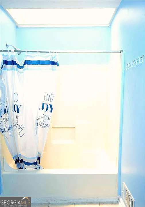 Building Photo - 852 Glynn Oaks Dr