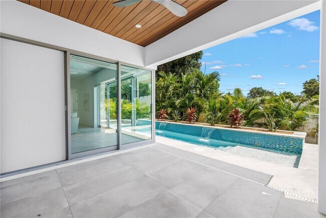 Building Photo - 2314 Floyd St