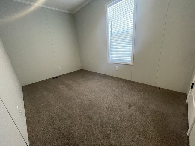 Building Photo - 15811 Croatia Dr
