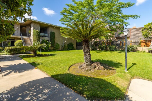 Building Photo - 630 W Huntington Dr