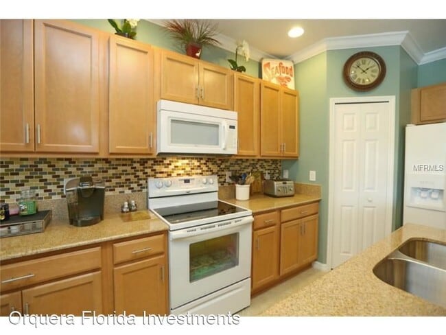 Building Photo - 7927 Moonstone Dr