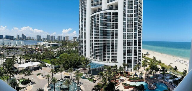 Building Photo - 18101 Collins Ave