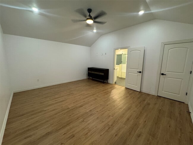 Building Photo - 8125 Sunnyhill St