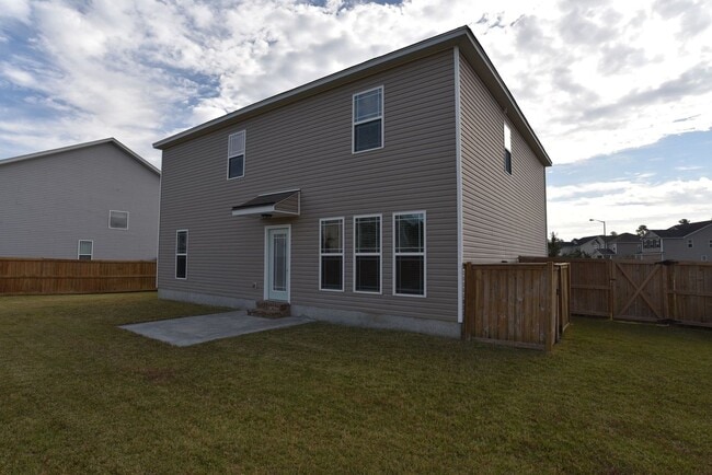 Building Photo - 179 Byron Dr