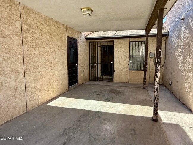 Building Photo - 3112 Wayside St
