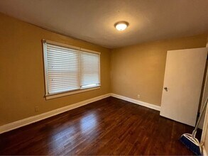 Building Photo - 255 Southwood Ave