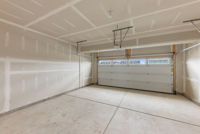 Building Photo - 25734 W Wakefield Dr