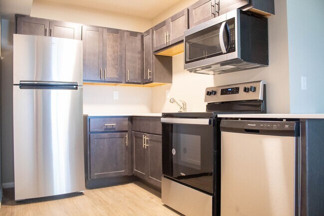 Interior Photo - 57 E John St