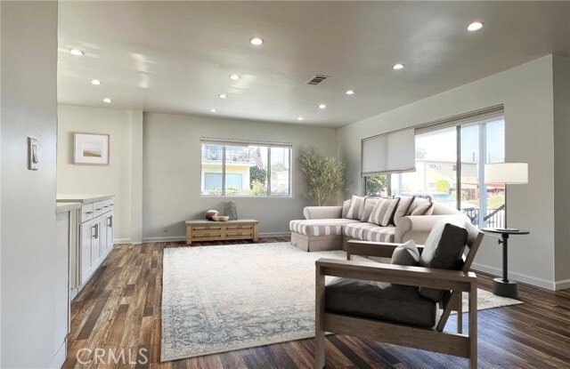 Building Photo - 341 N Florence St