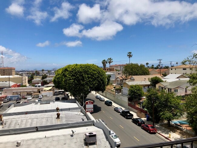 Building Photo - LaSalle Lofts