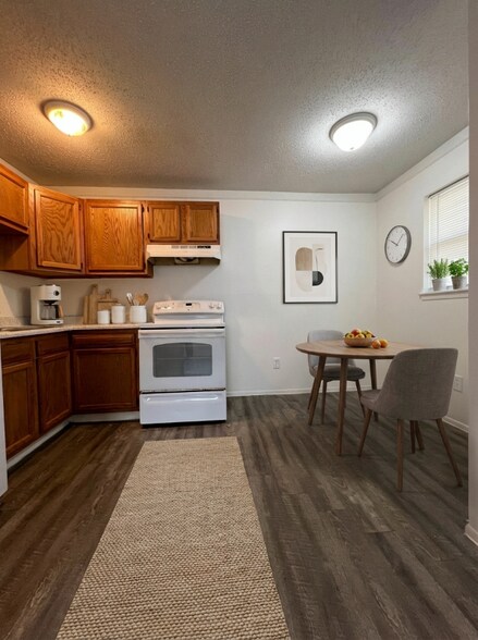 Building Photo - 4471 High St